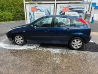 Gebraucht Ford Focus Trend 116 PS (85 kW) 2002 Blau Limousine