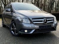 Gebraucht Mercedes B180 122 PS (89 kW) 2013 Grau Van / Kleinbus