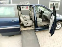 Usado Ford Windstar 147 HP (108 kW) 2000 Azul Monovolume