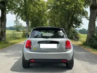 Gebraucht Mini Cooper SE 135 kW (184 PS) 2023 Silber Kleinwagen
