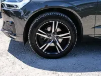 Gebraucht Volvo XC60 R-Design 190 PS (139 kW) 2020 Grau SUV