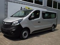 Gebraucht Opel Vivaro 90 PS (66 kW) 2015 Silber metallic Van / Kleinbus