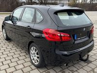 gebraucht BMW 218 Active Tourer i NAVI - PDC - AHK