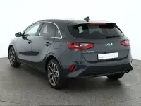Neu Kia Ceed 140 PS (102 kW) 2025 Grau Kleinwagen