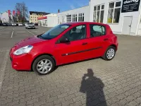 Gebraucht Renault Clio III 75 PS (55 kW) 2012 Rot Kleinwagen