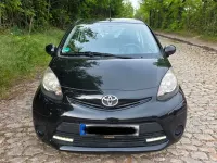 Gebraucht Toyota Aygo Connect Style 68 PS (50 kW) 2013 Schwarz Kleinwagen