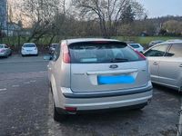 Gebraucht Ford Focus 2005 Grau Limousine
