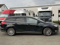 Gebraucht Ford Focus 125 PS (91 kW) 2018 Iridiumschwarz metallic Kombi