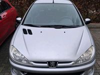 Gebraucht Peugeot 206 88 PS (64 kW) 2005 Silber Kleinwagen
