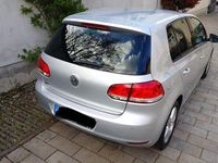 Gebraucht VW Golf VI Style 105 PS (77 kW) 2011 Silber Kleinwagen