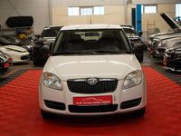 Gebraucht Skoda Fabia Classic 60 PS (44 kW) 2009 Weiß Limousine