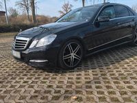 Gebraucht Mercedes E300 231 PS (169 kW) 2011 Schwarz Limousine