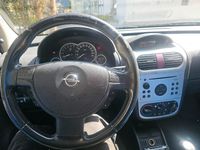 Second-hand Opel Corsa 75 CP (55 kW) 2002 Negru Hatchback