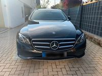 Gebraucht Mercedes E220 179 PS (131 kW) 2019 Schwarz Kombi