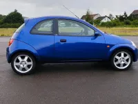 Gebraucht Ford SportKa 95 PS (69 kW) 2003 Blau Kleinwagen