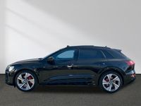Gebraucht Audi Q8 e-tron S-Line 300 kW (408 PS) 2023 Mythosschwarz metallic SUV