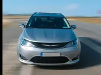 Używany Chrysler Pacifica Limited 291 KM (214 kW) 2018 Srebrny Minivan