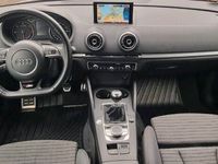 gebraucht Audi A3 1.6 TDI S Line Navi Xenon Keyless - Go _ Drive Select Led