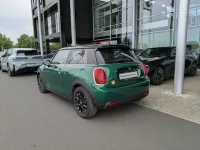 Gebraucht Mini Cooper SE 135 kW (184 PS) 2023 Grün Kleinwagen