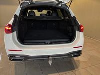 Gebraucht Mercedes C300e AMG 204 PS (150 kW) 2022 Weiß Limousine