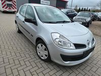 Gebraucht Renault Clio II 75 PS (55 kW) 2007 Silber Kleinwagen