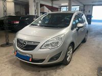 Gebraucht Opel Meriva Design Edition 101 PS (74 kW) 2011 Silber Van / Kleinbus
