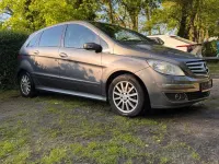 Gebraucht Mercedes B150 Edition 95 PS (69 kW) 2007 Silber Van / Kleinbus