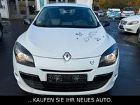 Gebraucht Renault Mégane III 106 PS (77 kW) 2011 Weiß Limousine