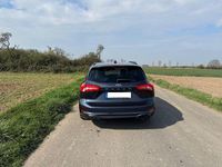 Gebraucht Ford Focus ST-Line 150 PS (110 kW) 2020 Blau Limousine