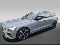 Gebraucht Volvo V60 145 PS (106 kW) 2025 Kombi