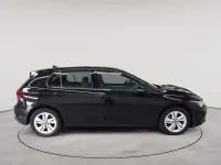 Gebraucht VW Golf VII Life 150 PS (110 kW) 2021 Deep black perleffekt Kleinwagen