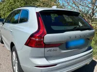 Używany Volvo XC60 Core 197 KM (144 kW) 2023 Szary SUV
