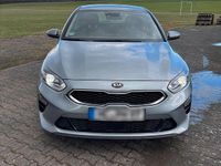 Gebraucht Kia Ceed 136 PS (100 kW) 2022 Silber Kleinwagen