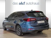 Używany Ford Focus Titanium 125 KM (91 kW) 2022 Niebieski Kombi