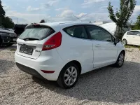 Gebraucht Ford Fiesta Titanium 97 PS (71 kW) 2012 Weiß Kleinwagen