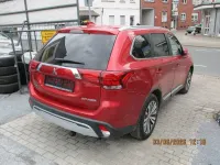 Gebraucht Mitsubishi Outlander Diamant Edition 150 PS (110 kW) 2019 Rot SUV