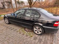 Gebraucht BMW 320 115 PS (84 kW) 2003 Schwarz Limousine