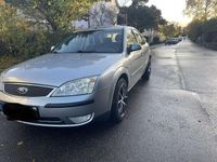 Gebraucht Ford Mondeo Ghia 138 PS (101 kW) 2004 Grau Limousine