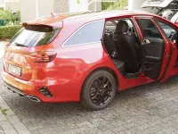 Gebraucht Kia Ceed 141 PS (103 kW) 2021 Rot Kleinwagen