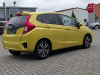Gebraucht Honda Jazz Elegance 102 PS (75 kW) 2016 Attract yellow p. Kleinwagen