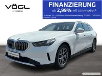 Gebraucht BMW 520 Sport Line 197 PS (144 kW) 2025 Alpinweiß uni Kombi