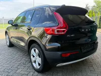 Gebraucht Volvo XC40 Core 163 PS (119 kW) 2023 Schwarz SUV