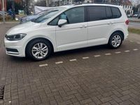 Gebraucht VW Touran Comfortline 116 PS (85 kW) 2020 Weiß Van / Kleinbus