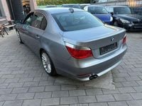 Gebraucht BMW 523 177 PS (130 kW) 2005 Silber Limousine