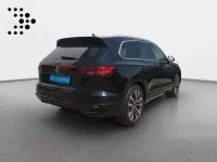 Gebraucht VW Touareg R-line 286 PS (210 kW) 2025 Grenadillschwarz metallic SUV