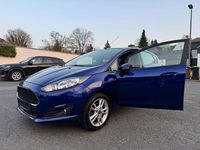 Gebraucht Ford Fiesta 82 PS (60 kW) 2016 Blau Limousine