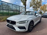 Gebraucht Volvo V60 Pro 253 PS (186 kW) 2020 Ice white, solid / solid Kombi