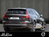 Gebraucht Volvo V60 Core 163 PS (119 kW) 2023 Grau Kombi