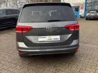 Gebraucht VW Touran Sound 150 PS (110 kW) 2017 Indiumgrau metallic Van / Kleinbus