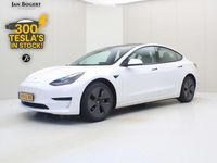 Gebraucht Tesla Model 3 Standard Range 225 kW (306 PS) 2021 Weiß Limousine